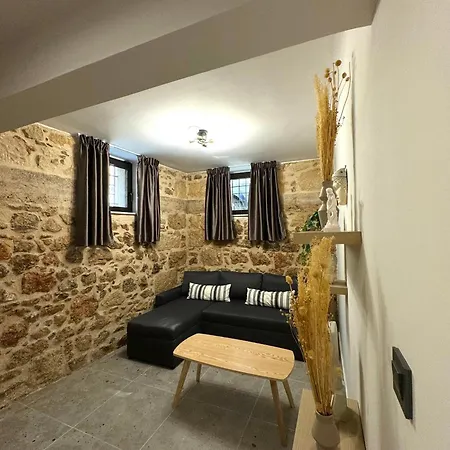 Charming 2Br Basement Near Akropolis Athens By Kozy Koala Exterior foto
