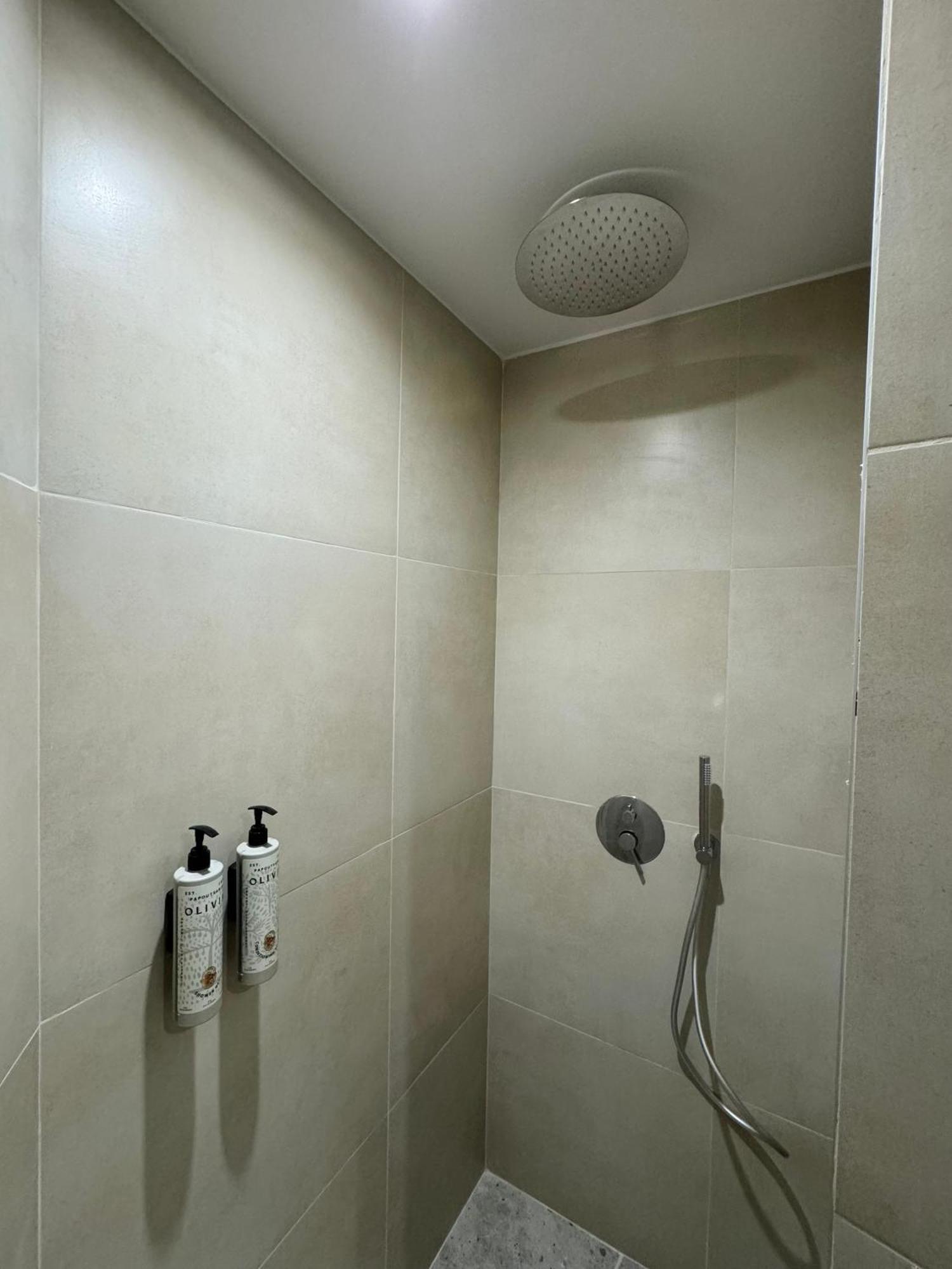 Charming 2br Basement Near Akropolis By Kozy Koala * Athens