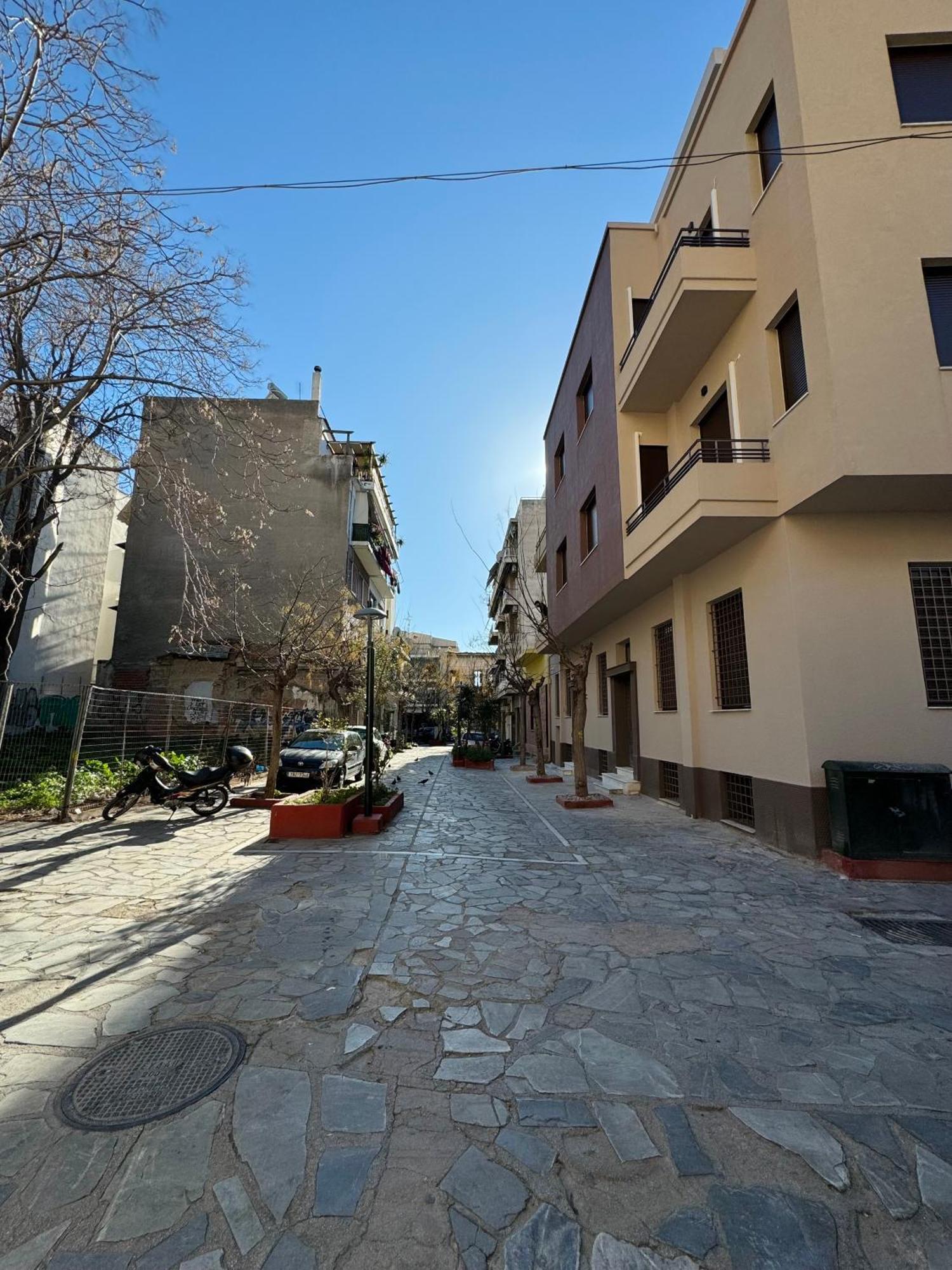 Charming 2br Basement Near Akropolis By Kozy Koala * Athens