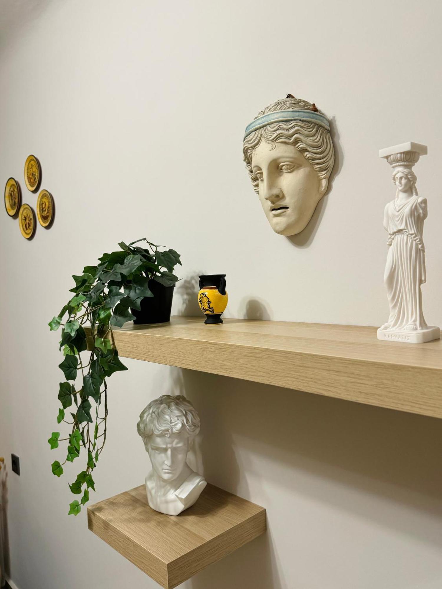 Charming 2br Basement Near Akropolis By Kozy Koala Apartment *